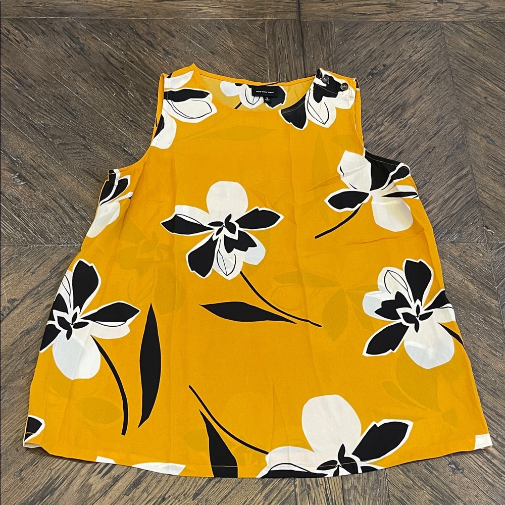 Who What Wear Womens Blouse in Yellow and Black Floral Small